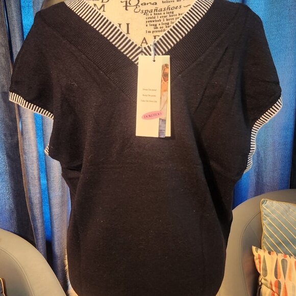 Dokotoo Women’s V-Neck Sleeveless Sweater Vest Medium - Picture 7 of 16